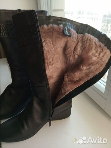 Новые женские зимние сапоги