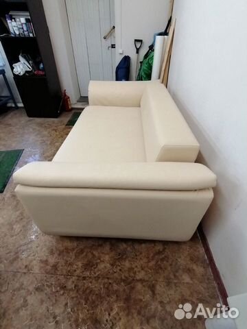 Диван из экокожи