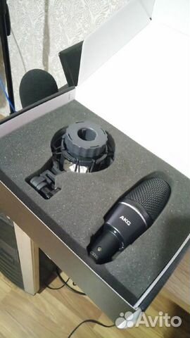 Студийный микрофон AKG C3000