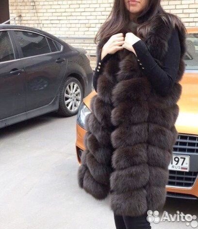 Продам меховую жилетку из песца