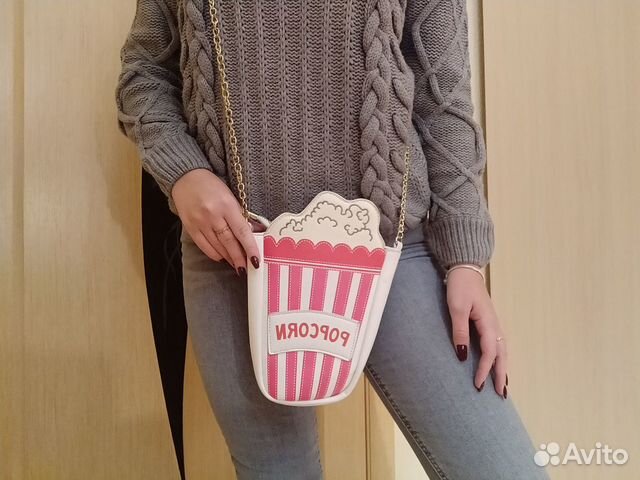 Сумка в виде попкорна из магазина accessorize