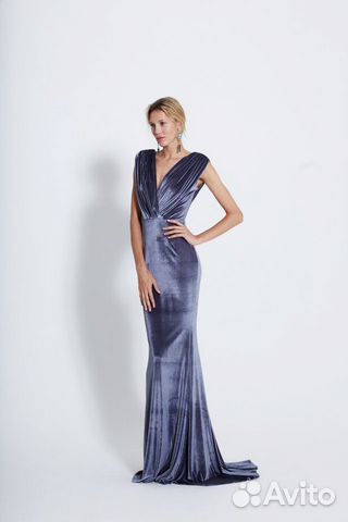 Вечернее бархатное платье Вечернее бархатное платье