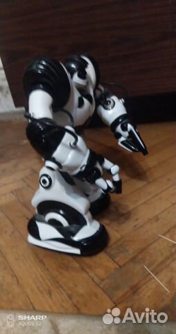 Robosapien wowwee (робот на пульте управления)
