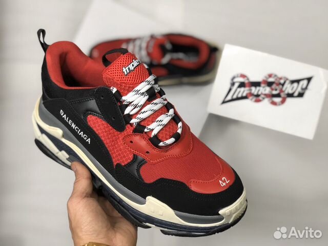 Новые Кроссовки Balenciaga Triple S Размеры 36-45 Новые Кроссовки Balenciaga Triple S Размеры 36-45