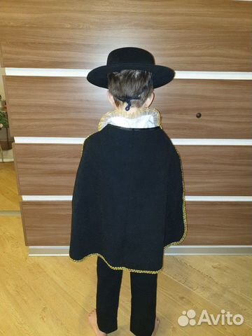 Костюм на праздник Zorro Костюм на праздник Zorro