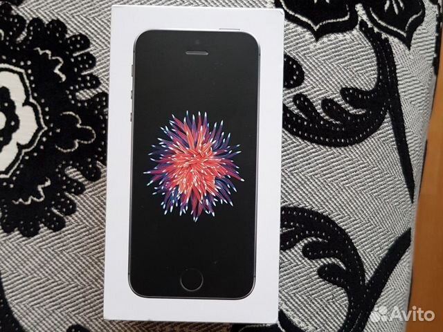 Телефон iPhone SE 128 gb Телефон iPhone SE 128 gb