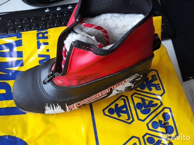 Лыжи детские и ботинки лыжные Лыжи детские и ботинки лыжные