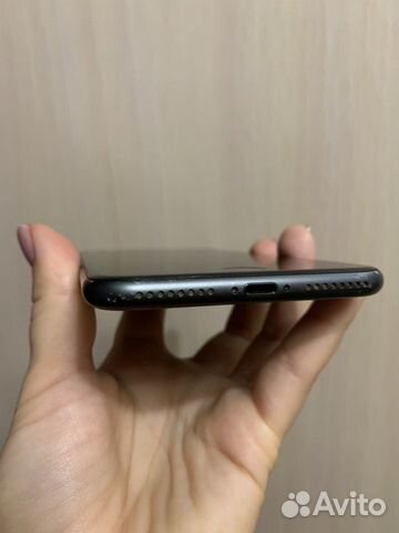 Телефон iPhone 8 Plus