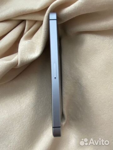 iPhone SE серый космос 64 Гб iPhone SE серый космос 64 Гб