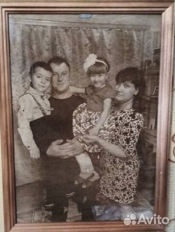 Портреты на дереве на заказ в подарок