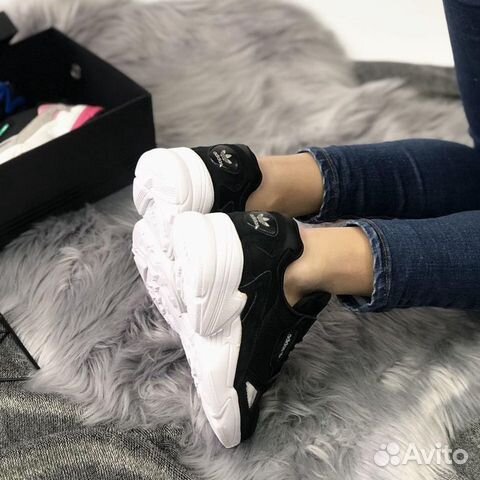 Кроссовки Adidas Falcon Кроссовки Adidas Falcon