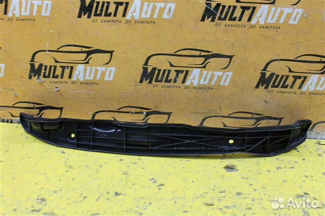 Пыльник крыла передний правый Toyota Rav4 CA40