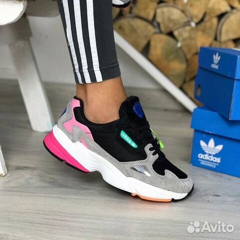 Кроссовки Adidas Falcon Кроссовки Adidas Falcon