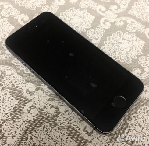 Телефон iPhone 5s (16гб) Телефон iPhone 5s (16гб)