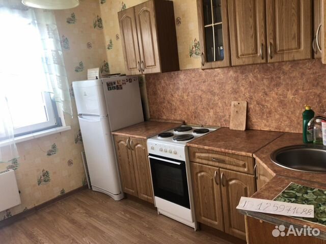 1-к квартира, 42 м², 4/18 эт. 1-к квартира, 42 м², 4/18 эт.