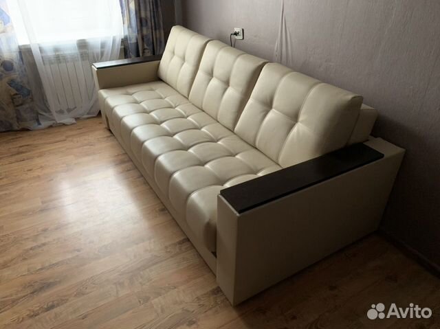 Диван