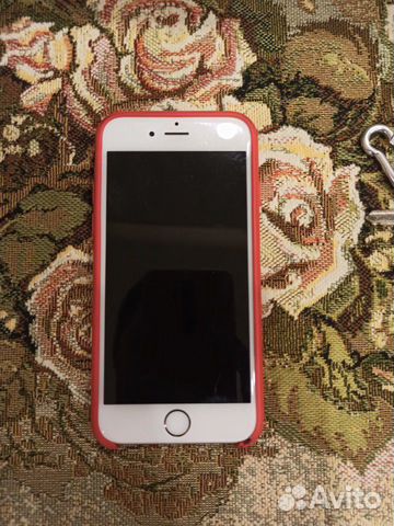 Телефон iPhone