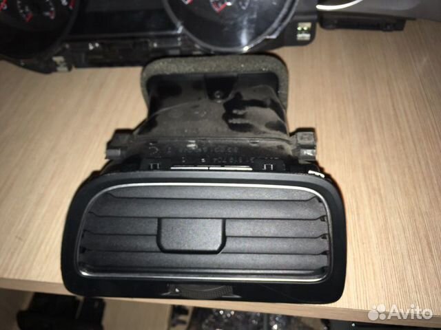 Дефлектор обдува салона Volkswagen Golf 5G1 cjzb