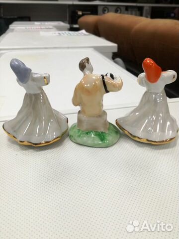 Фарфоровые фигурки 