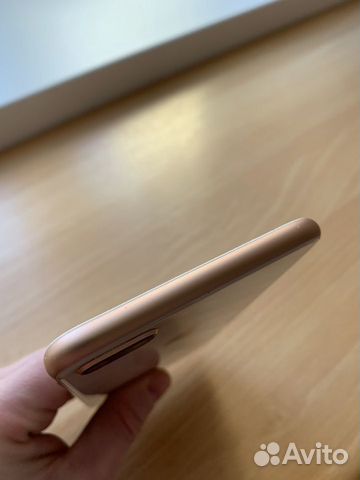 Телефон iPhone 8plus 64gb