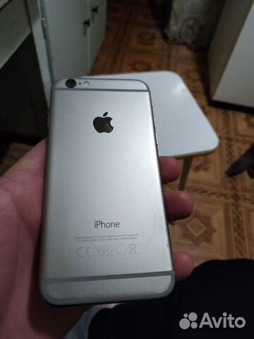 Телефон iPhone