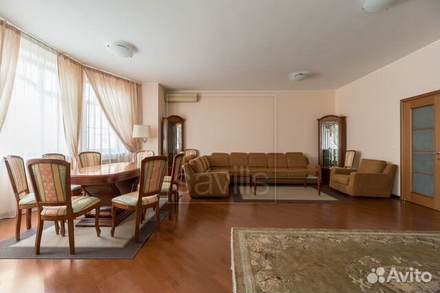 3-к квартира, 142 м², 2/8 эт.