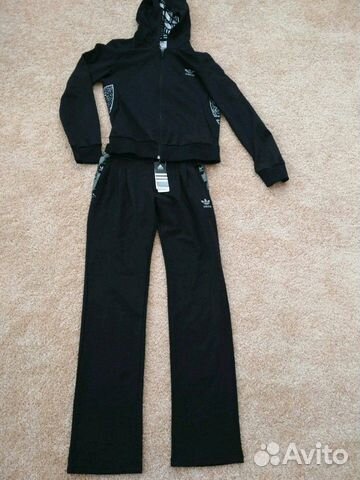 Костюмы Adidas, женские, новые. Размер S. 1500