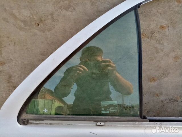 Стекло двери (форточка ) заднее правое Стекло двери (форточка ) заднее правое