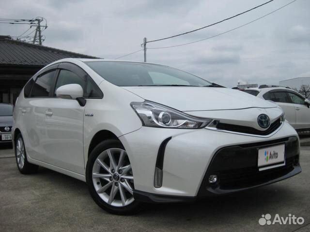 Toyota Prius Alpha 1.8 CVT, 2017, 71 000 км Toyota Prius Alpha 1.8 CVT, 2017, 71 000 км