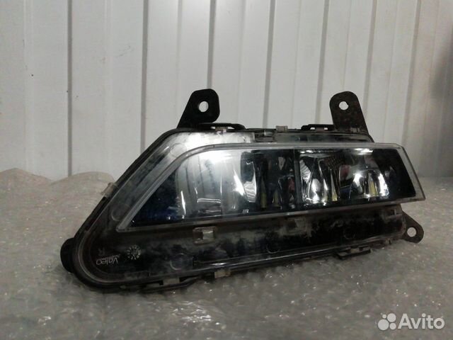 Фара противотуманная LED передняя правая Porsche