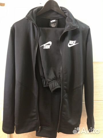 Спортивный костюм