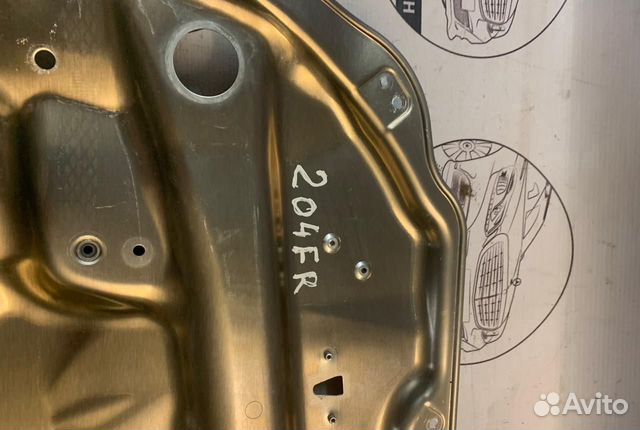 Крышка двери свеклоподъёмник Мерседес w204