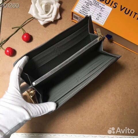 Кошелёк Louis Vuitton Gray Кошелёк Louis Vuitton Gray