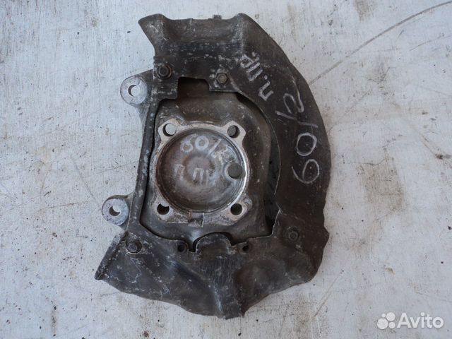 Кулак поворотный передний правый BMW E60 E 60