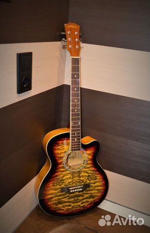 Акустическая гитара (новая) с чехлом и медиаторами