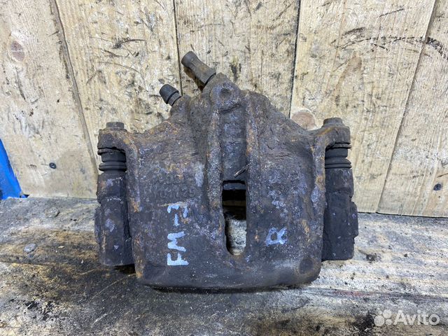 Суппорт передний правый Ford Mondeo 3 №4