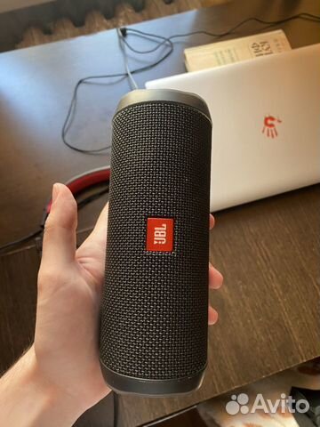 JBL flip 4