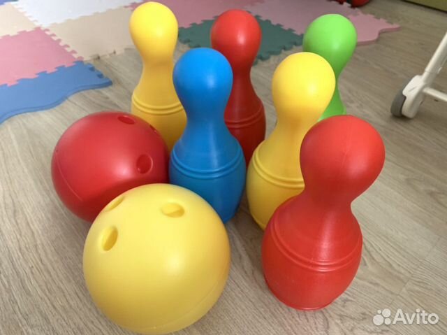 Игрушки. Боулинг, каталка-пушкар, мяч-прыгун Игрушки. Боулинг, каталка-пушкар, мяч-прыгун