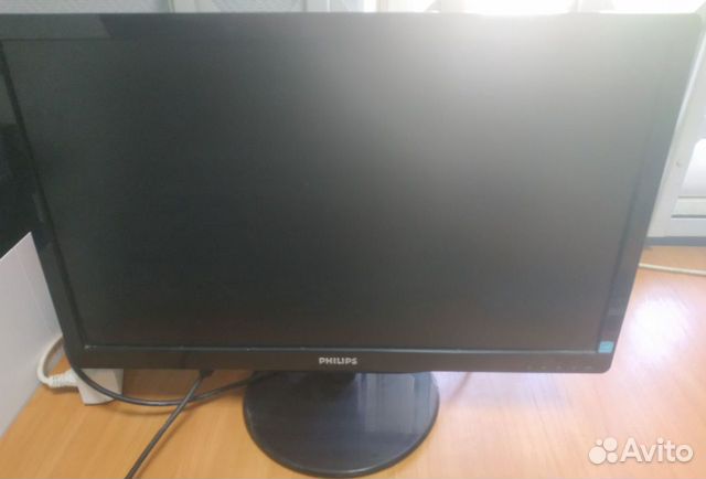 Монитор Philips 226V 22
