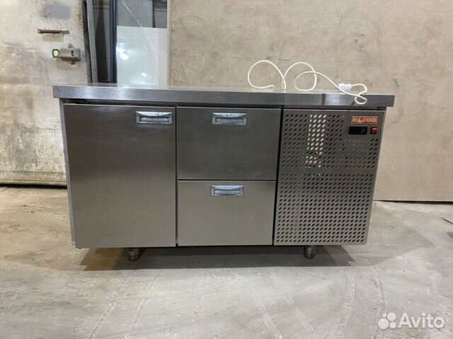 Стол холодильный Hicold GN 12/TN 0 Стол холодильный Hicold GN 12/TN 0