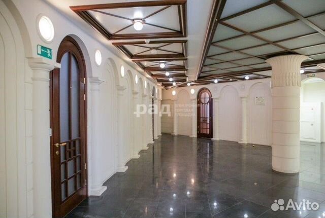 Офисно-банковское здание, 2310.7 м² Офисно-банковское здание, 2310.7 м²