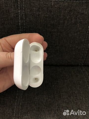 Беспроводные наушники Apple AirPods Pro (оригинал) Беспроводные наушники Apple AirPods Pro (оригинал)