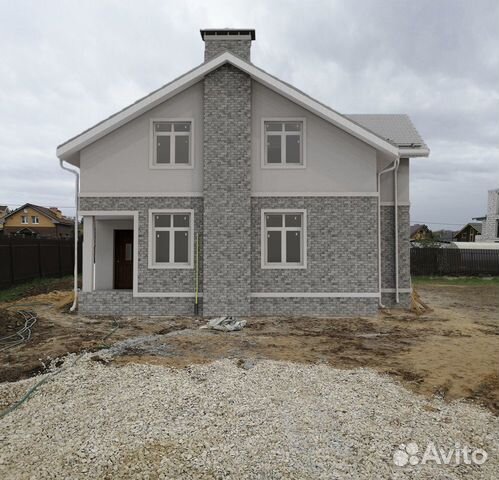 Дом 175 м² на участке 8 сот.
