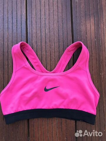Спортивный топ Nike xs Спортивный топ Nike xs