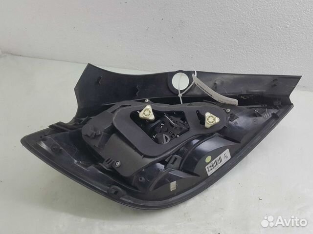 Фонарь задний правый Opel Astra H Фонарь задний правый Opel Astra H