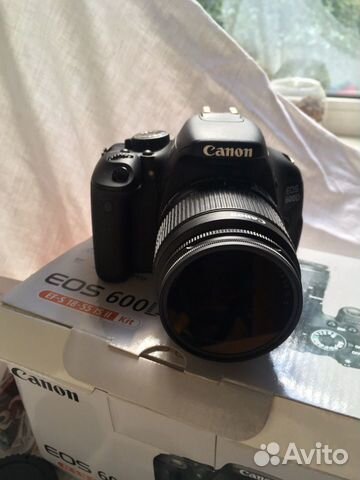 Canon EOS 600D Canon EOS 600D
