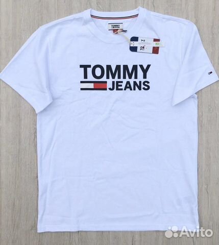 Новая мужская футболка Tommy Hilfiger Jeans (XL) Новая мужская футболка Tommy Hilfiger Jeans (XL)