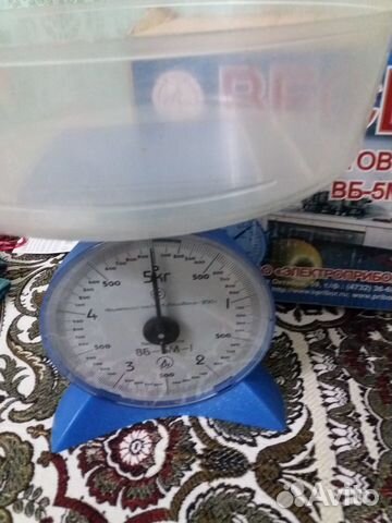 Кухонные принадлежности, бутылки, канистра