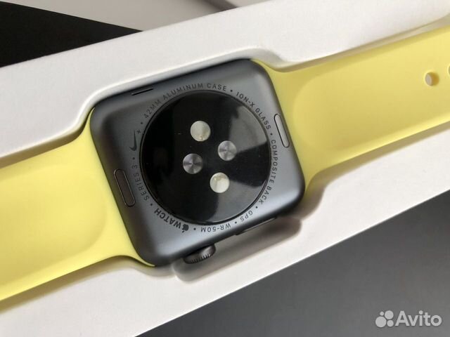 apple watch on 3