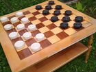 Шахматный стол с шашками